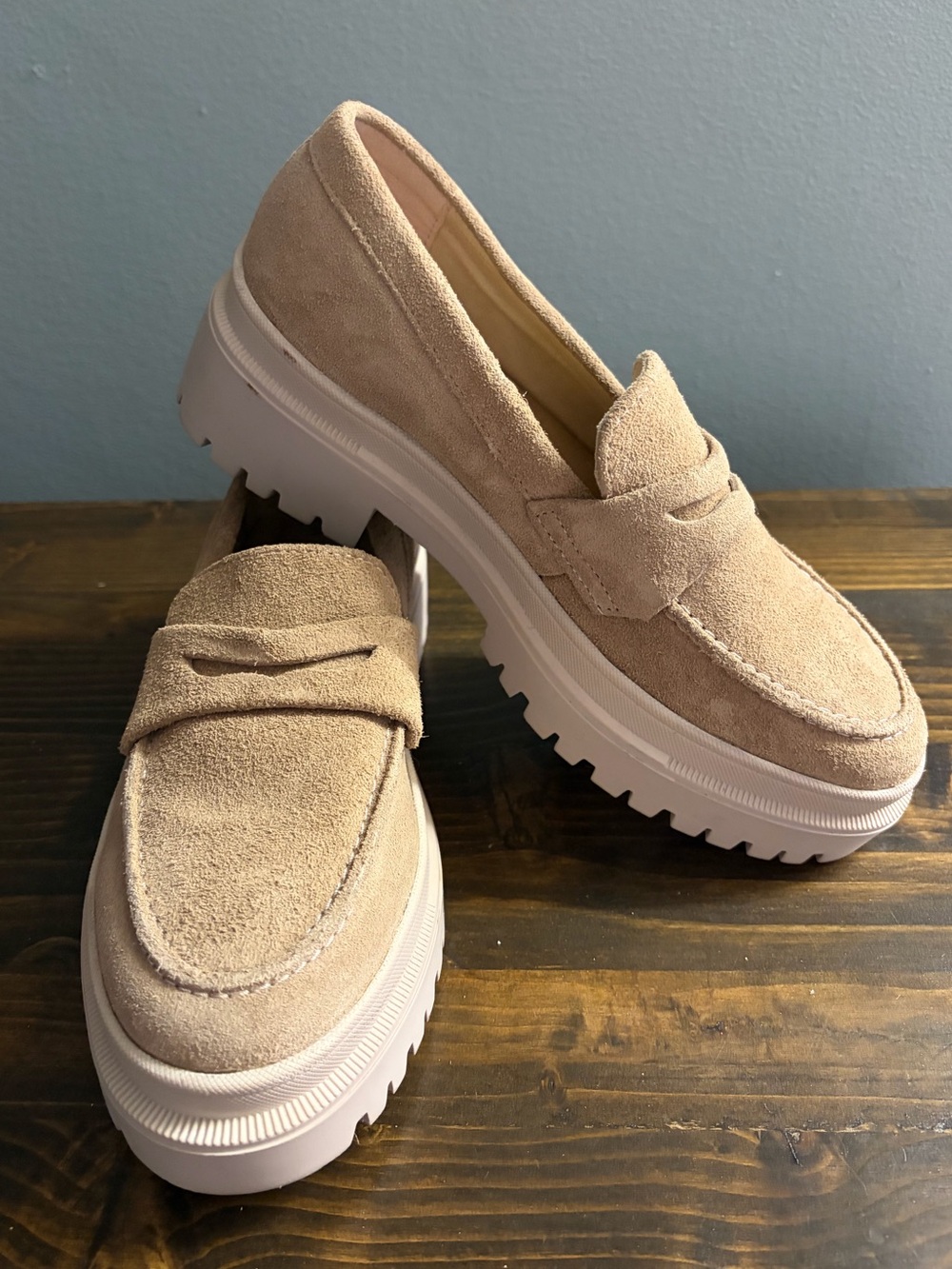 Patina Zoe Women's Suede Platform Loafers in Beige Handmade in Mexico Size 7